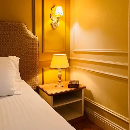 فندق Relais Il Cestello 3*
